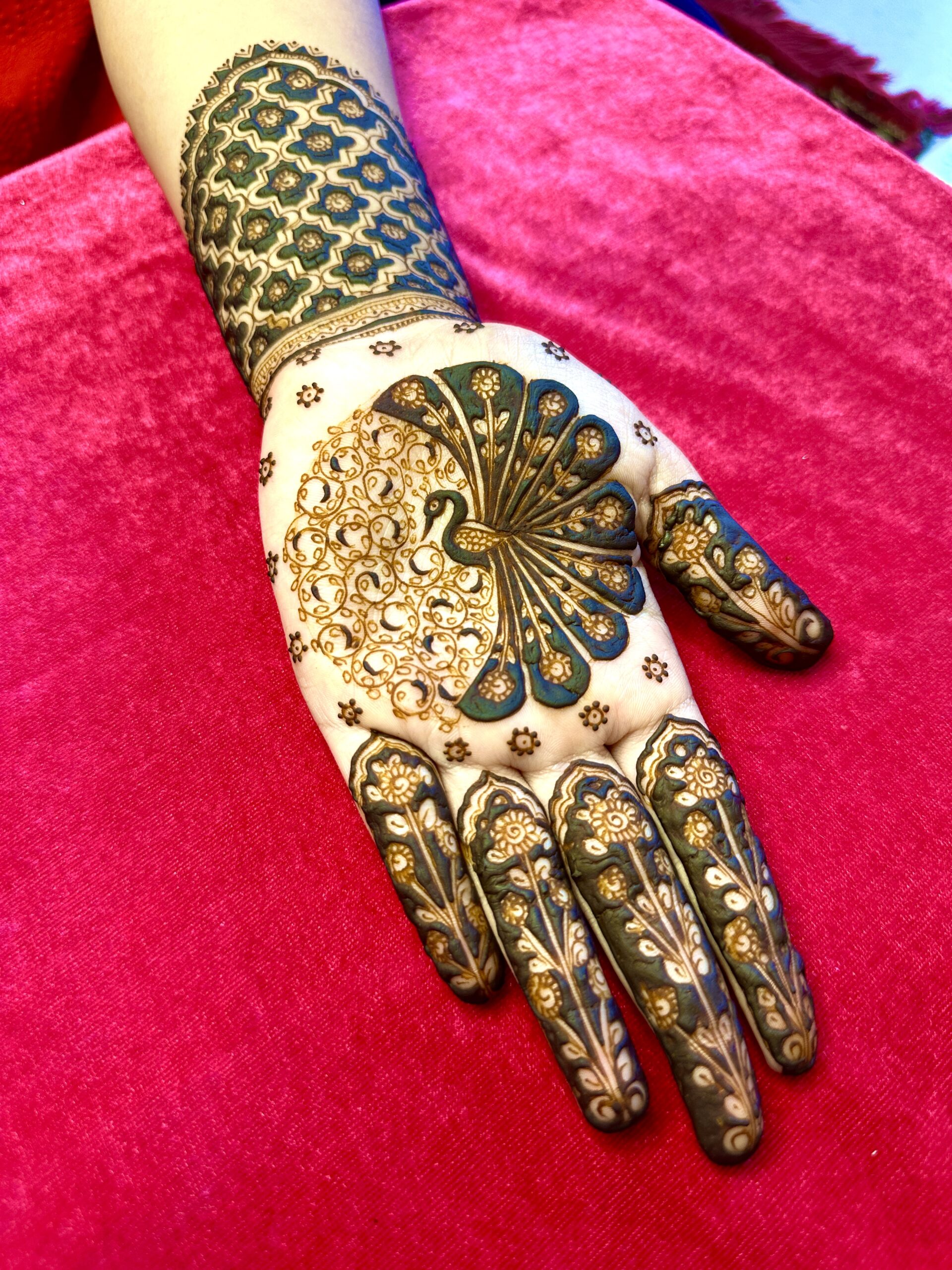 best party henna artist in jaipur